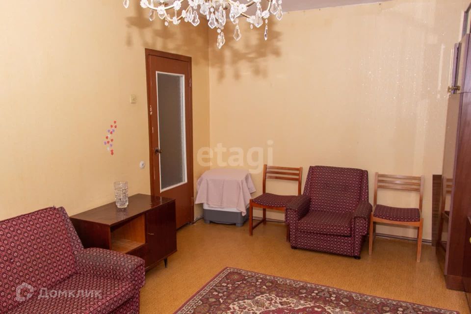 Продаётся 1-комнатная квартира, 37.3 м²