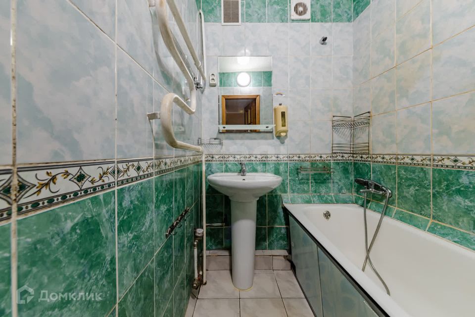 Продаётся 3-комнатная квартира, 67.4 м²