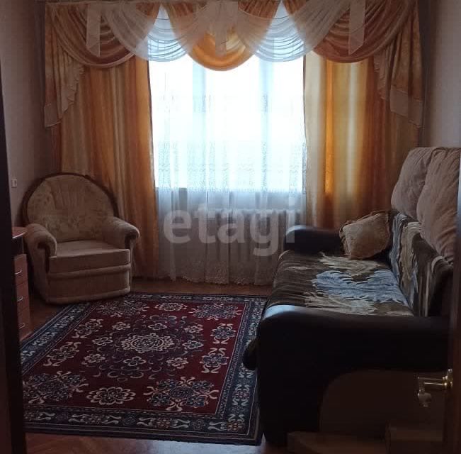 Продаётся 3-комнатная квартира, 63.5 м²