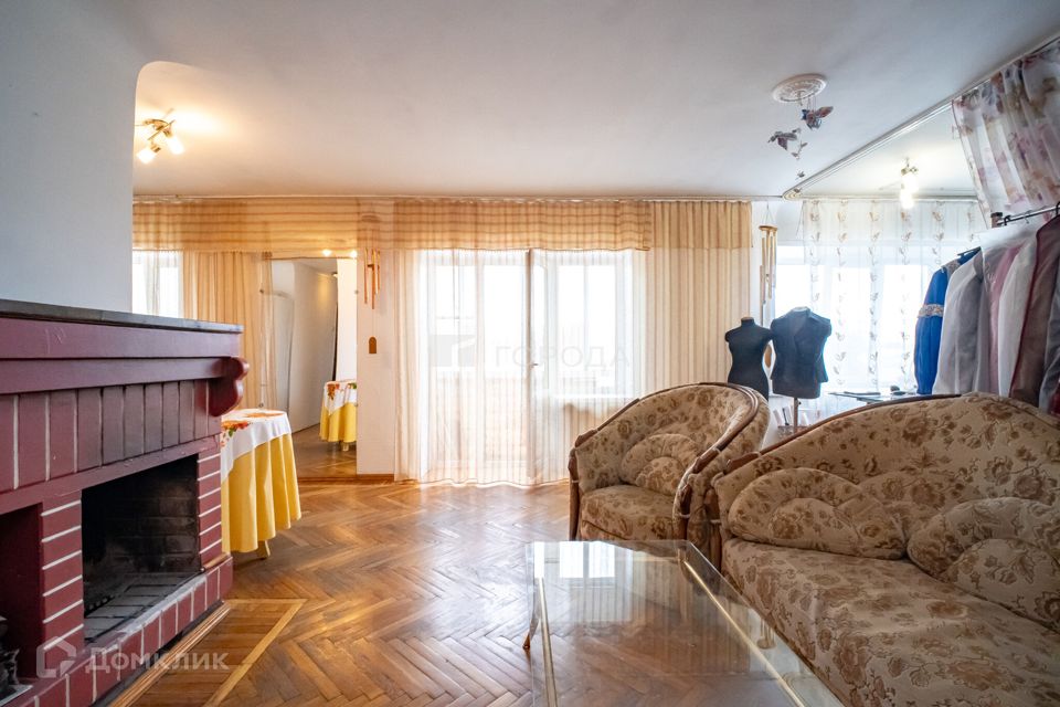 Продаётся 2-комнатная квартира, 70.1 м²