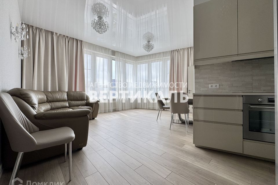 Сдаётся 4-комнатная квартира, 110 м²