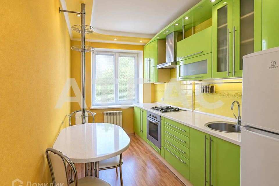 Сдаётся 3-комнатная квартира, 57.8 м²