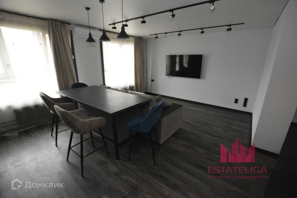 Сдаётся 2-комнатная квартира, 55.3 м²