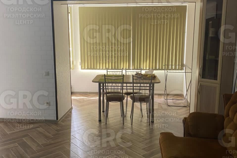 Продаётся 2-комнатная квартира, 43.3 м²