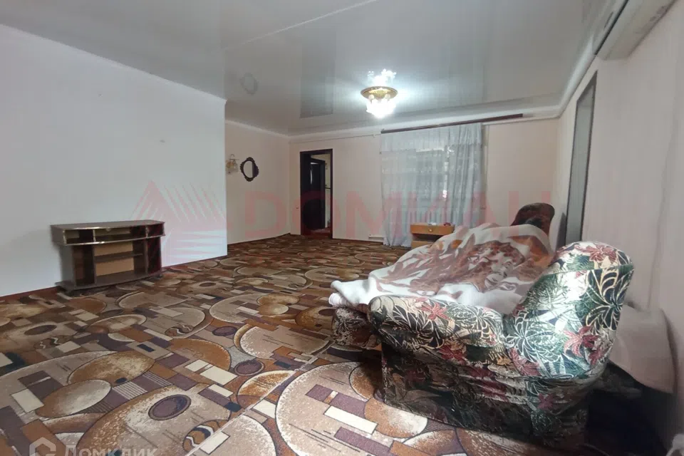 Продаётся 2-этажный дом, 203 м²