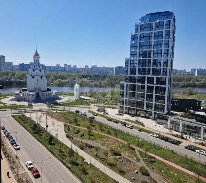 Продаётся 1-комнатная квартира, 42.2 м²