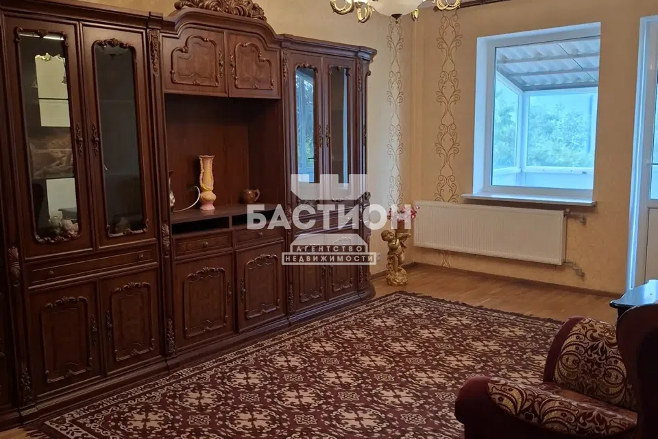 Продаётся 2-этажный дом, 200 м²
