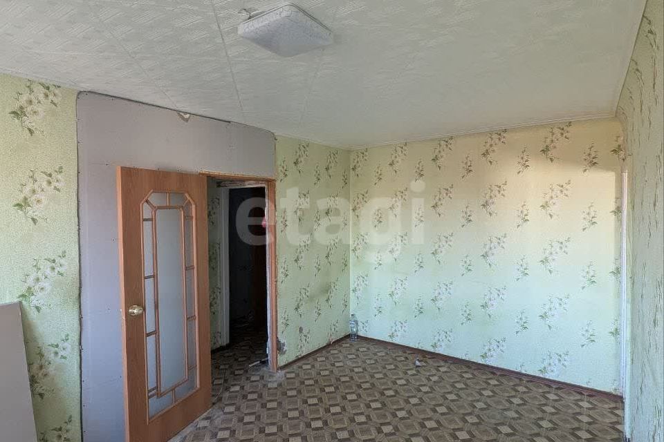 Продаётся 3-комнатная квартира, 41.5 м²