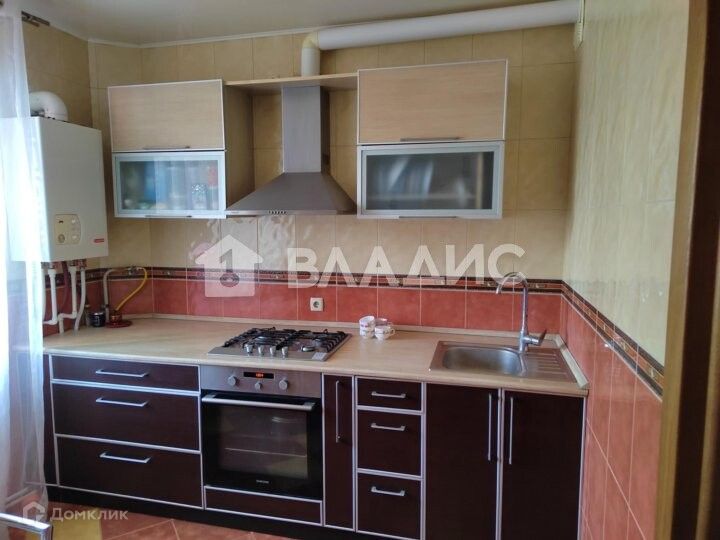 Продаётся 3-комнатная квартира, 63.3 м²