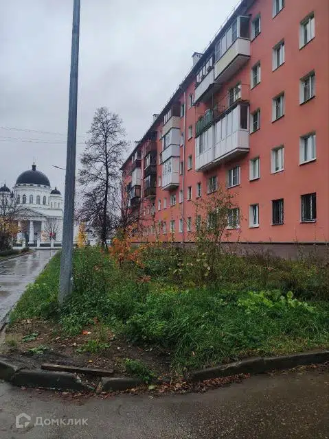 Продаётся 3-комнатная квартира, 41.6 м²