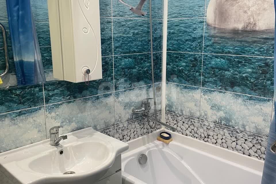 Продаётся 3-комнатная квартира, 56.2 м²