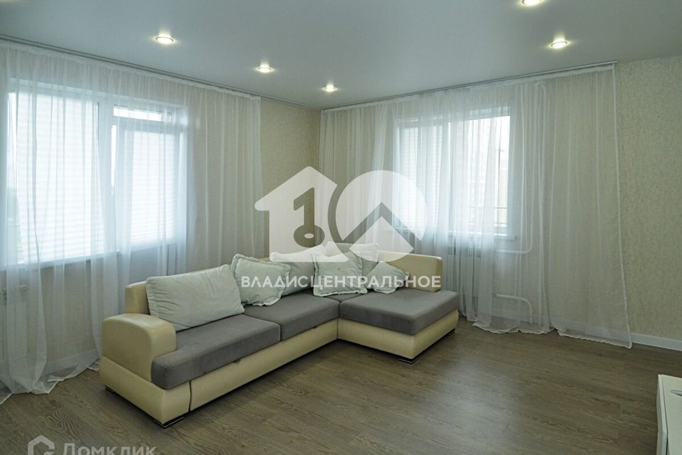 Продаётся 3-комнатная квартира, 114 м²