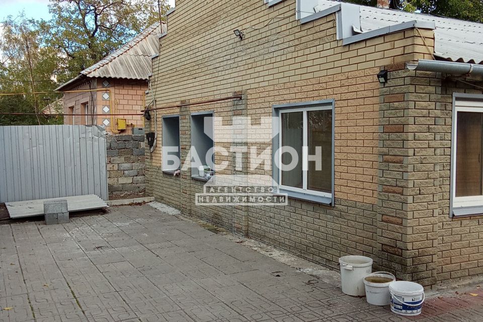 Продаётся 2-этажный дом, 230 м²