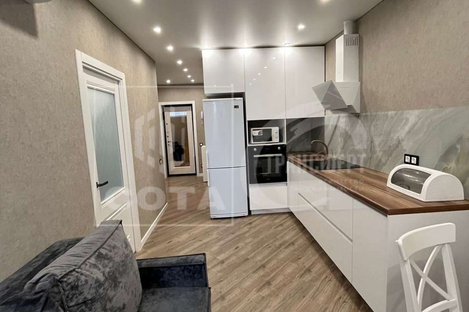 Продаётся 1-комнатная квартира, 41.8 м²