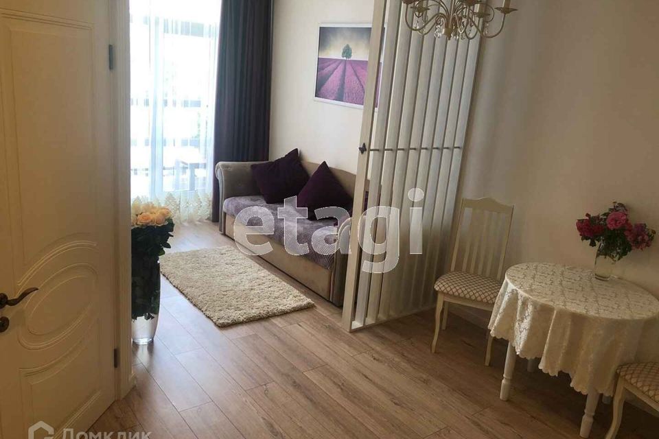 Продаётся 1-комнатная квартира, 45.6 м²