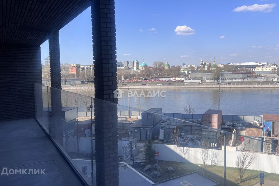 Продаётся 2-комнатная квартира, 76 м²