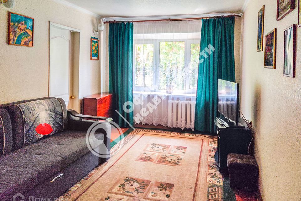 Продаётся 3-комнатная квартира, 56.7 м²