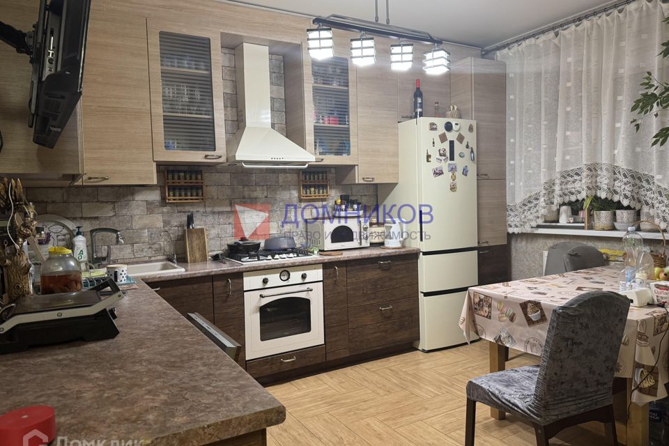 Продаётся 3-комнатная квартира, 72.4 м²