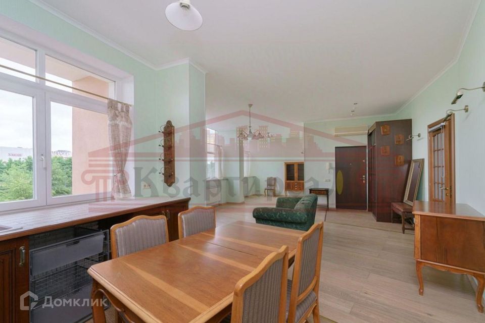 Сдаётся 2-комнатная квартира, 70 м²