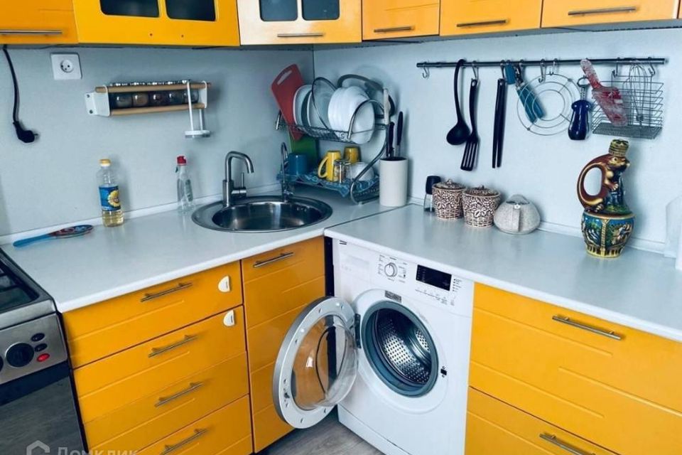 Сдаётся 1-комнатная квартира, 38 м²