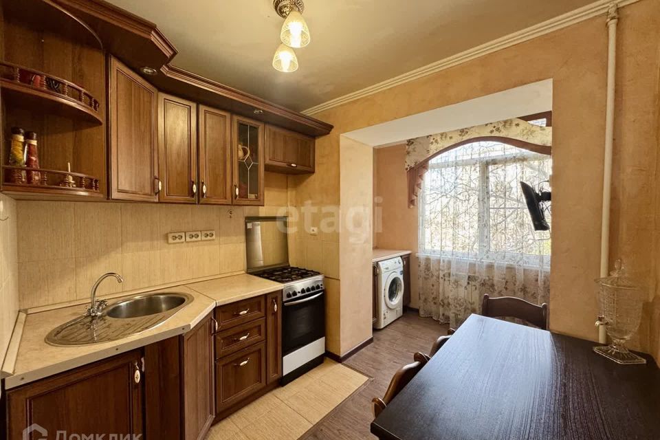 Продаётся 3-комнатная квартира, 59.7 м²