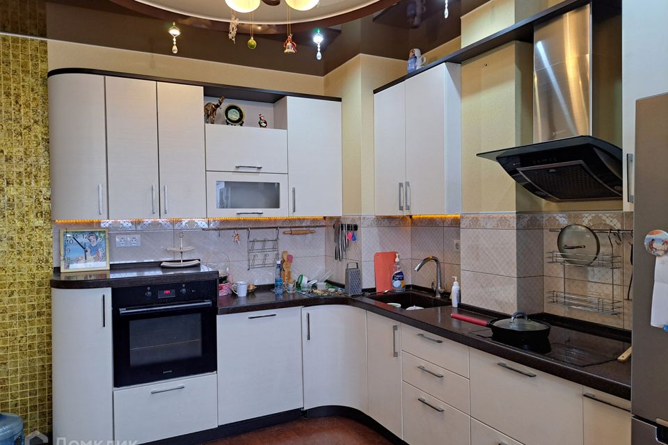 Продаётся 3-комнатная квартира, 97.3 м²