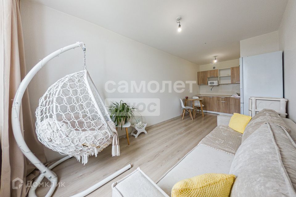Продаётся 1-комнатная квартира, 37.3 м²