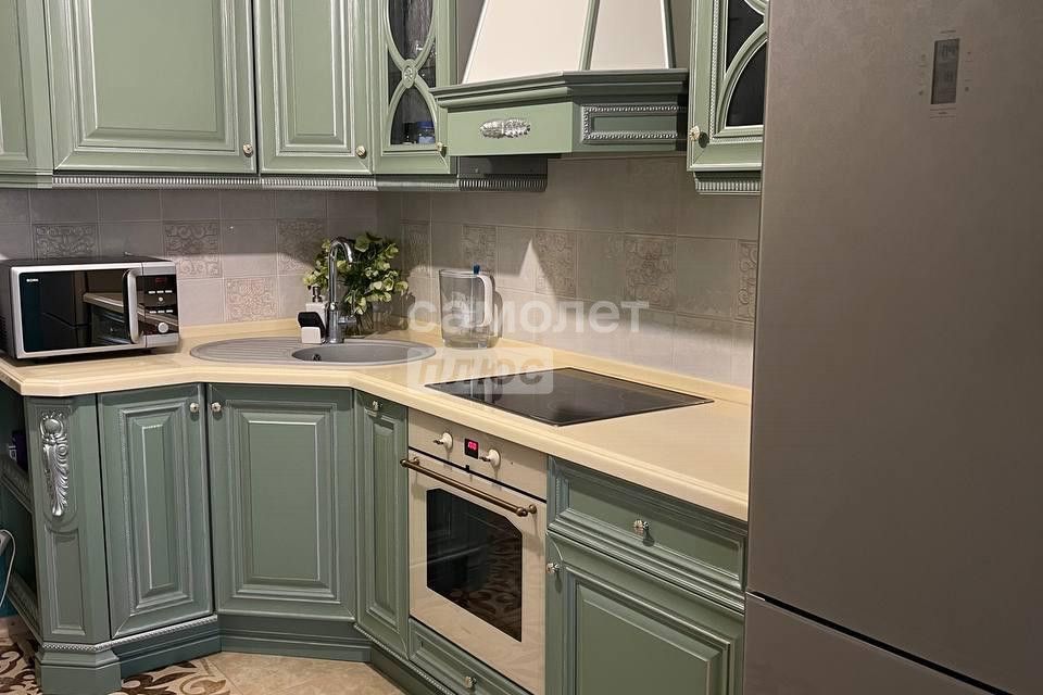 Продаётся 2-комнатная квартира, 65 м²