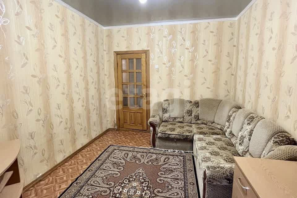 Продаётся 4-комнатная квартира, 81 м²