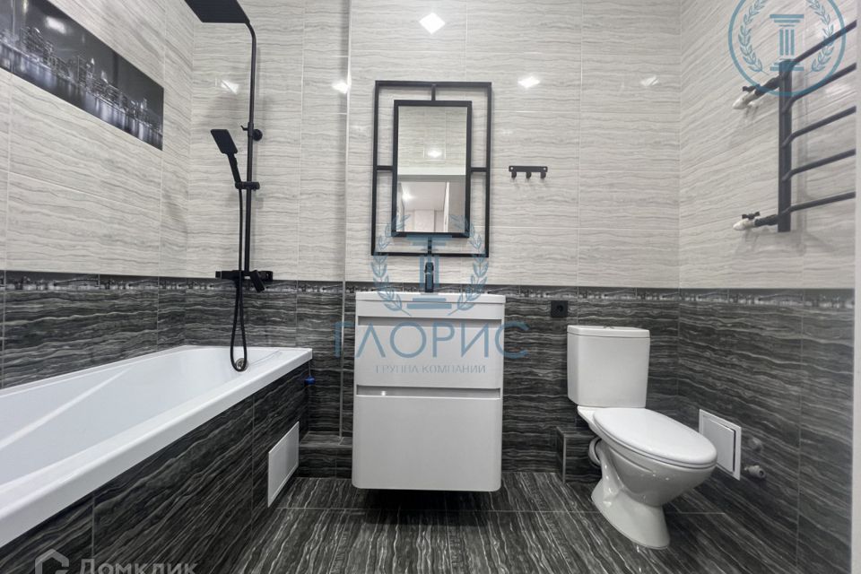 Продаётся 1-комнатная квартира, 41.7 м²