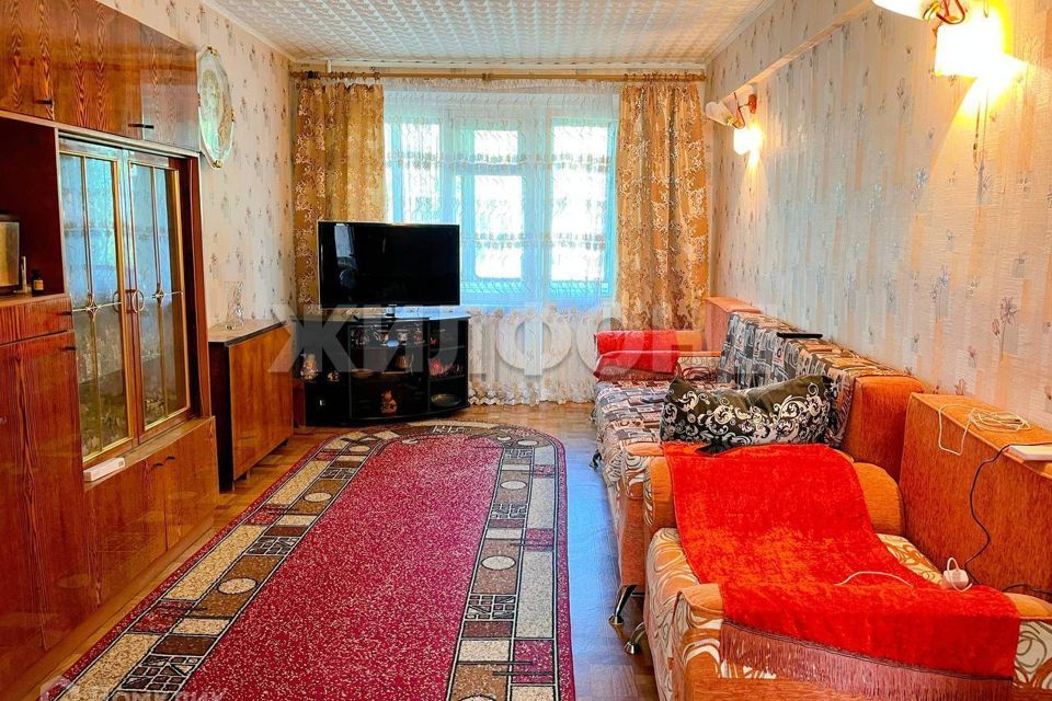 Продаётся 4-комнатная квартира, 74.7 м²