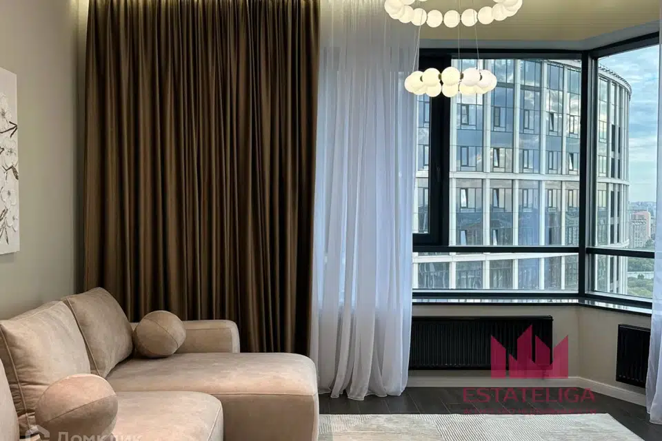 Продаётся 4-комнатная квартира, 108.3 м²