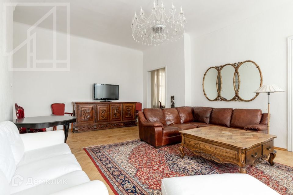 Сдаётся 4-комнатная квартира, 110 м²