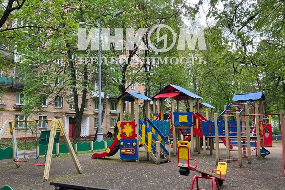 Продаётся 3-комнатная квартира, 57.2 м²