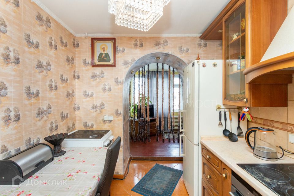 Продаётся 4-комнатная квартира, 80 м²