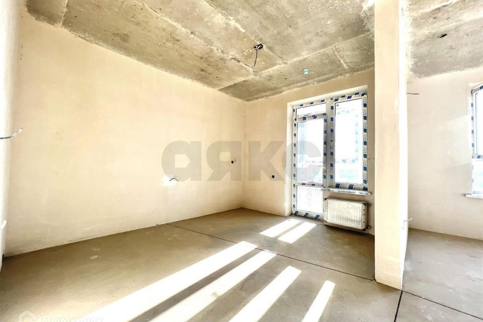 Продаётся 1-комнатная квартира, 43 м²