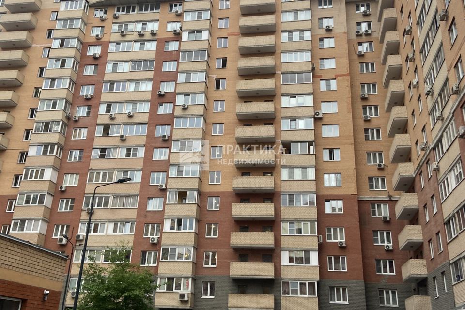 Продаётся 1-комнатная квартира, 35.8 м²