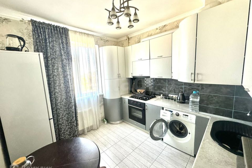 Продаётся 1-комнатная квартира, 41 м²