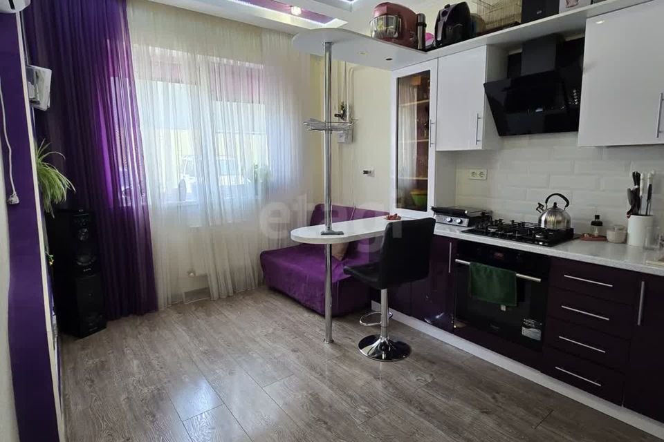 Продаётся 1-комнатная квартира, 40.7 м²