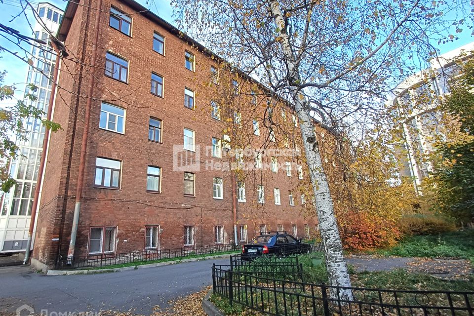 Продаётся 2-комнатная квартира, 53.6 м²