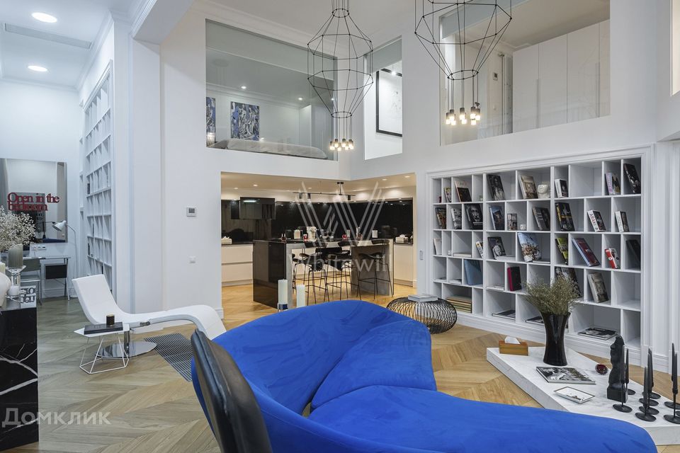 Сдаётся 6-комнатная квартира, 305 м²