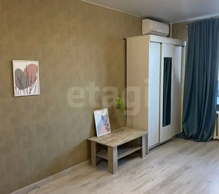 Продаётся 1-комнатная квартира, 38 м²