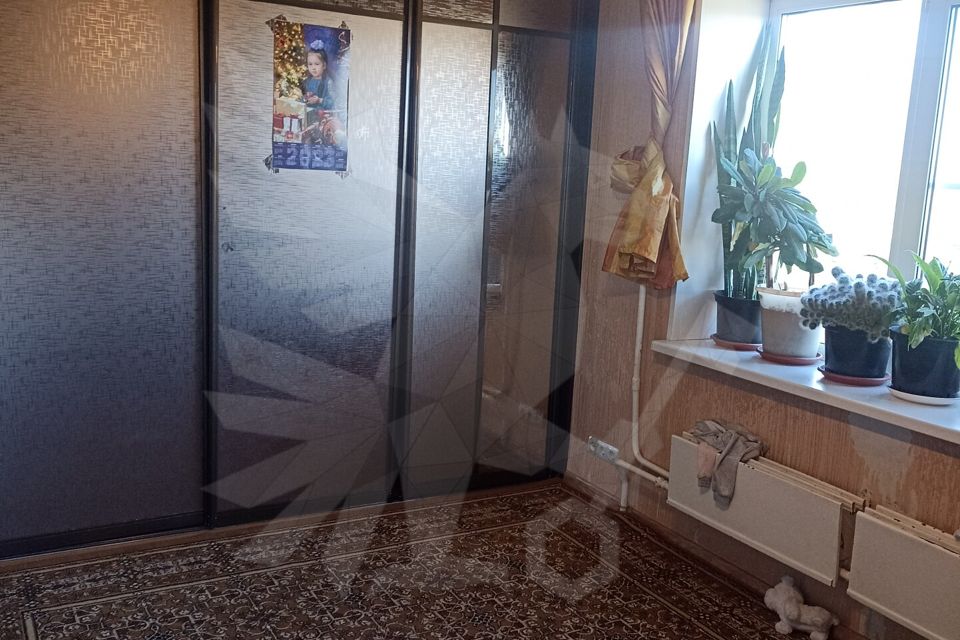 Продаётся 4-комнатная квартира, 74.9 м²