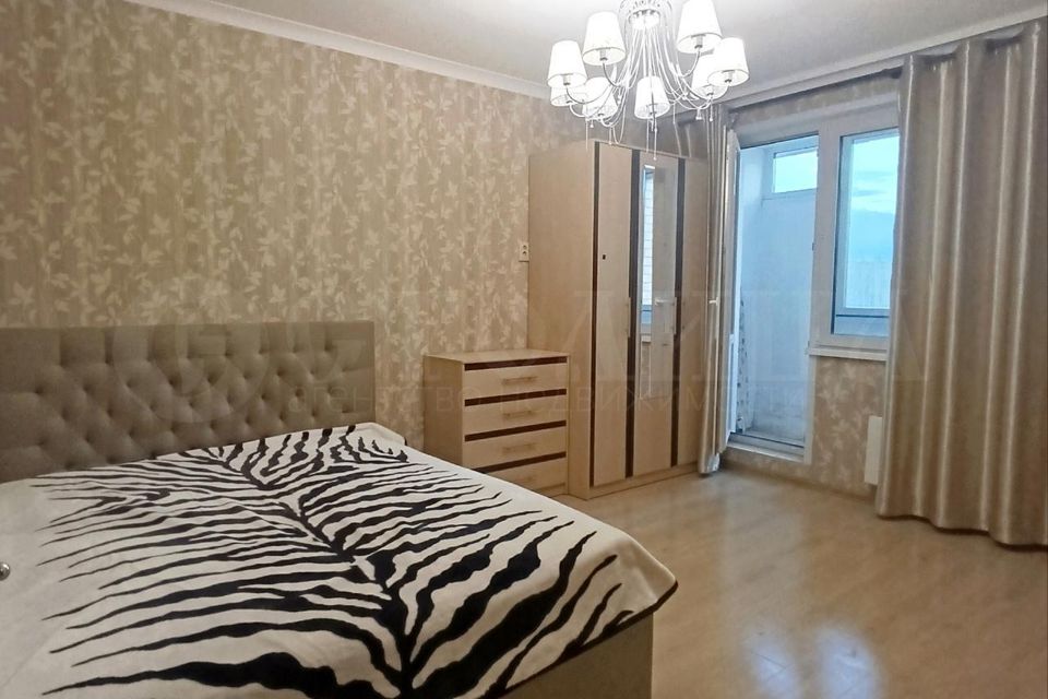 Сдаётся 2-комнатная квартира, 64 м²
