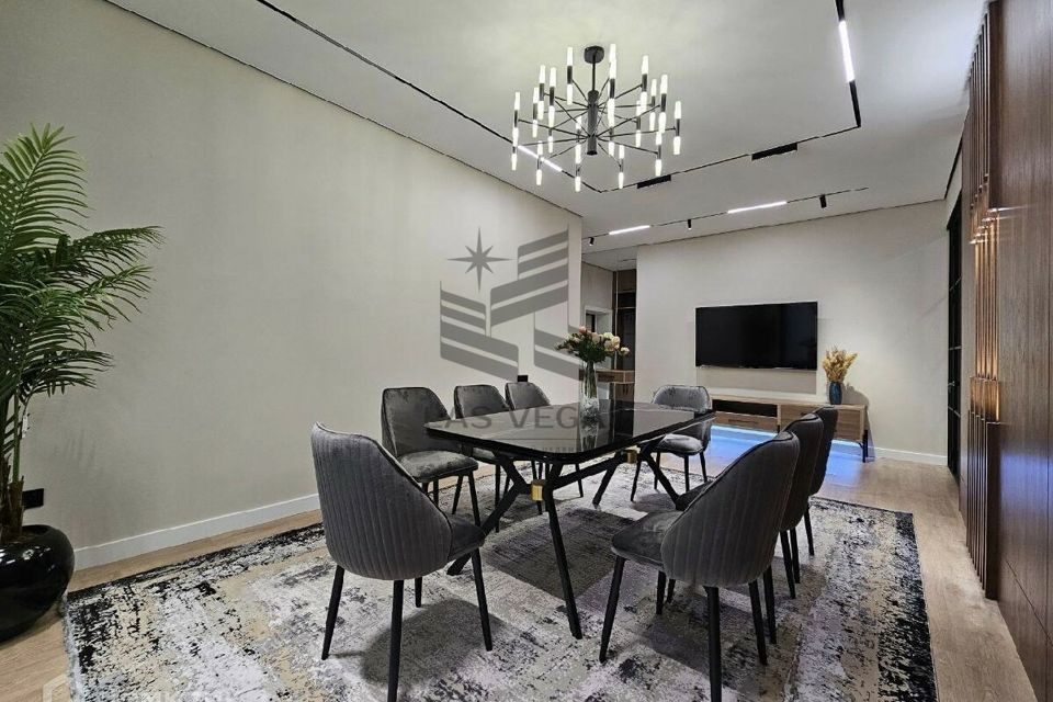 Сдаётся 3-комнатная квартира, 90 м²
