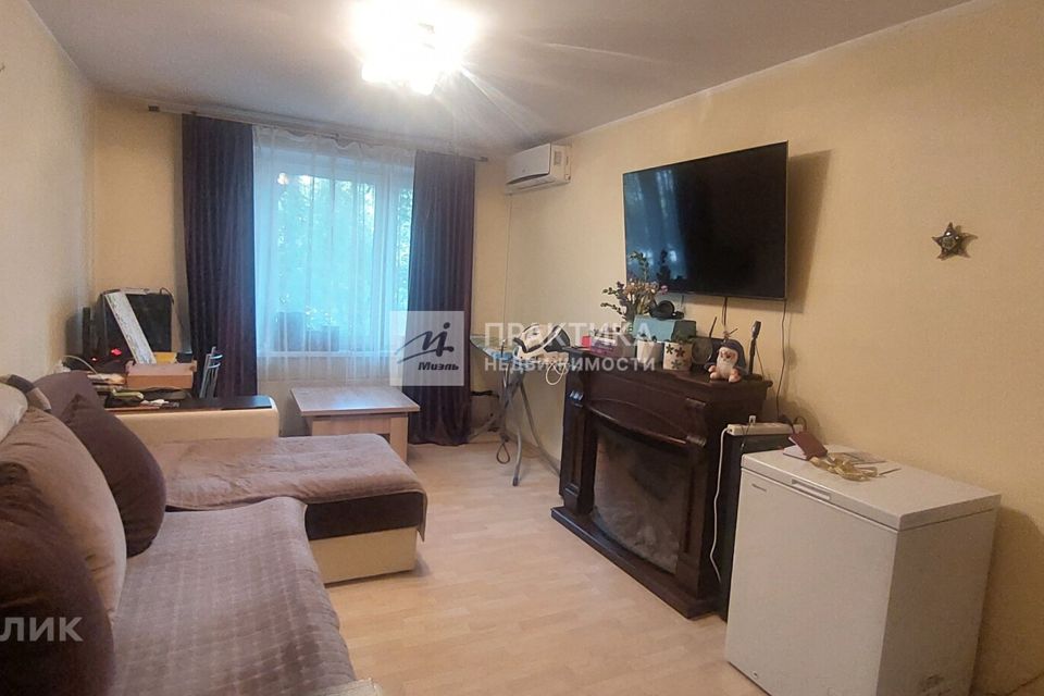 Продаётся 3-комнатная квартира, 58.8 м²