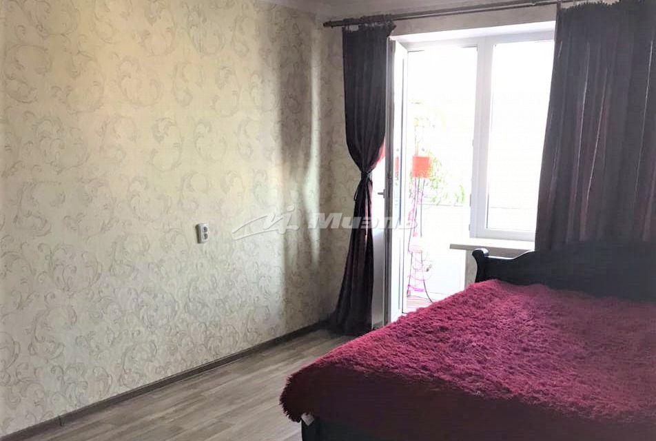 Продаётся 1-комнатная квартира, 32 м²