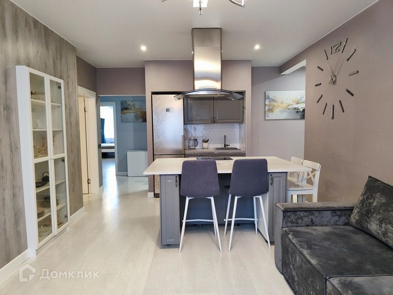 Сдаётся 3-комнатная квартира, 95 м²