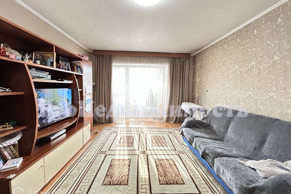 Продаётся 5-комнатная квартира, 97.7 м²