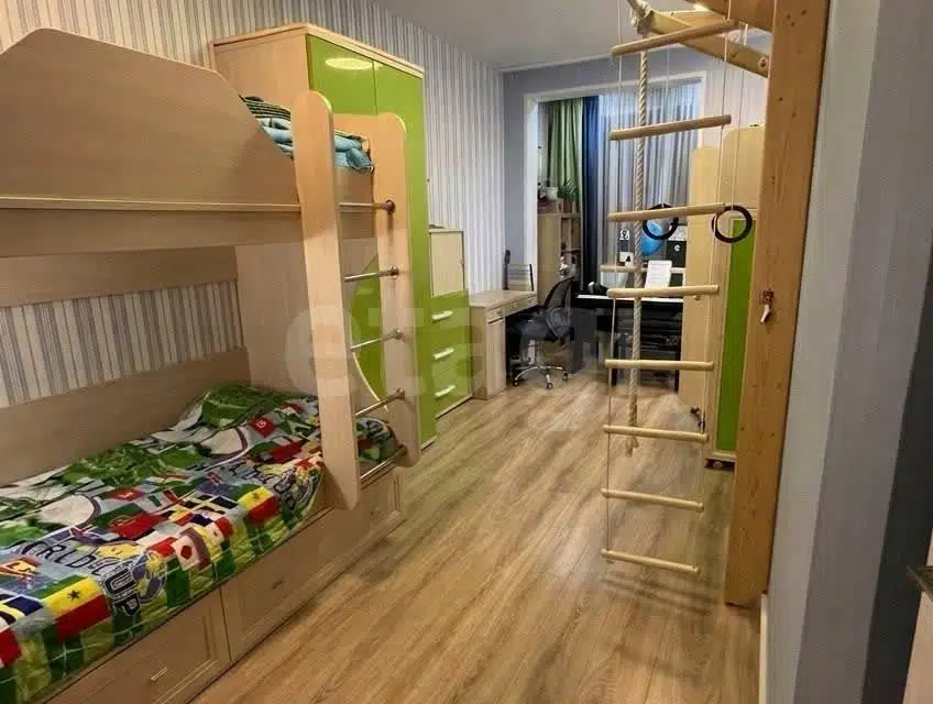 Продаётся 2-комнатная квартира, 56.9 м²